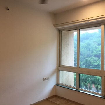 Room in 3 BHK Apartment at Hiranandani Gardens Octavius, Powai – for Rent
