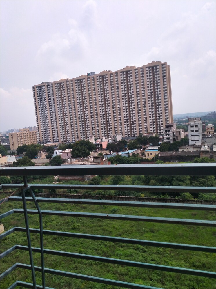 Exterior View, tulip-white 3 Bedroom 1326 Sq.Ft. Apartment In Sector 69 Gurgaon 9077621