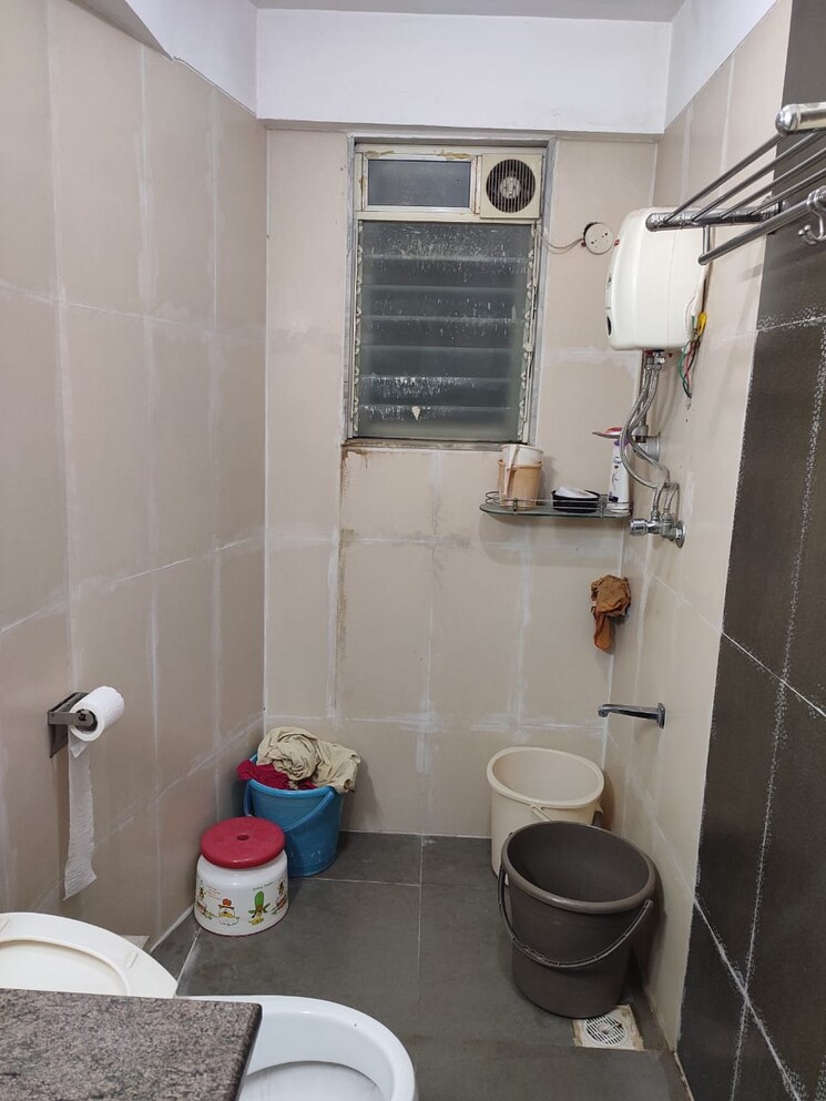 Bathroom, shrishti-synchronicity 3 Bedroom 1100 Sq.Ft. Apartment In Chandivali Mumbai 9077568