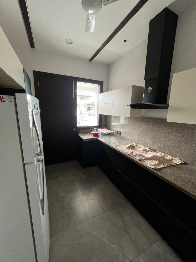 Kitchen, gms road 3 Bedroom 1600 Sq.Ft. Builder Floor In Gms Road Dehradun 9077604