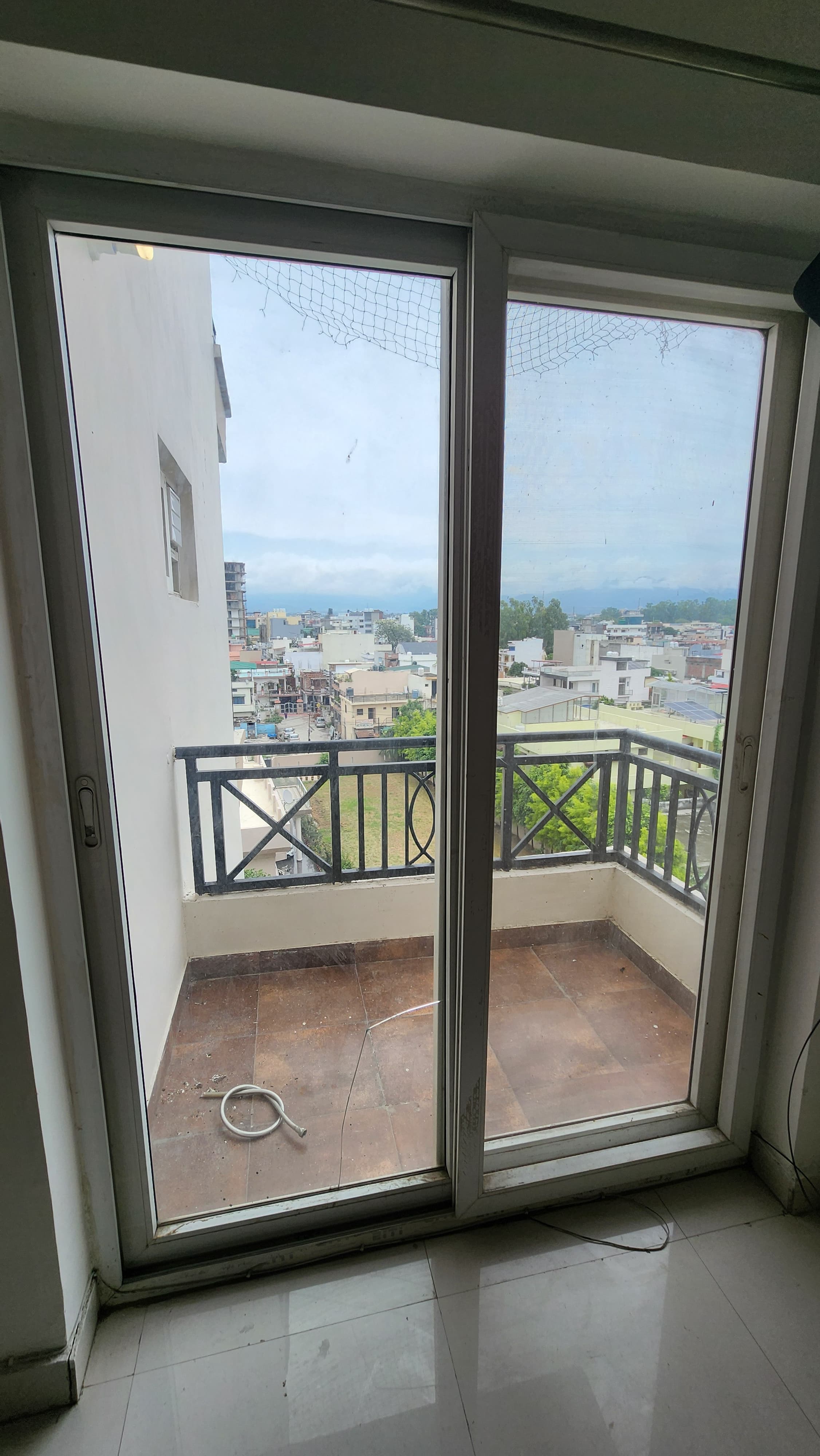 3 BHK + Pooja Room Builder Floor For Rent in GMS Road