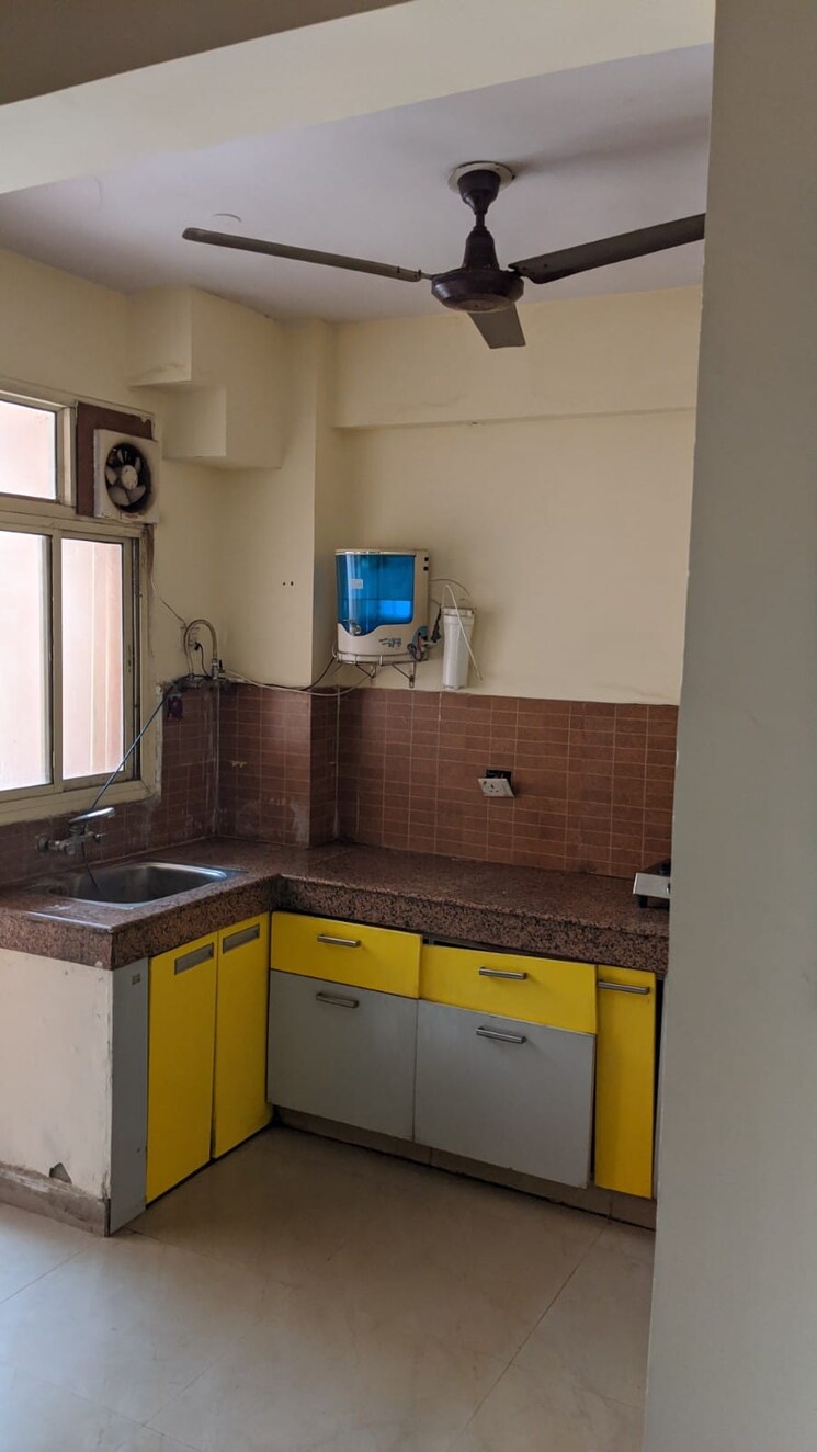 Kitchen, crossing-chitravan 1 Bedroom 377 Sq.Ft. Apartment In Nai Basti Dundahera Ghaziabad 9077593