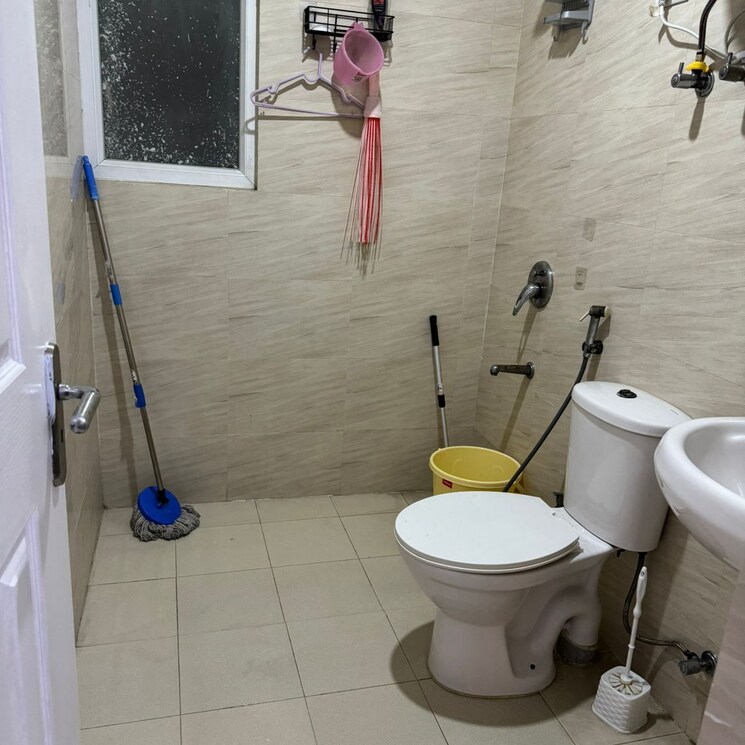 Bathroom, great-value-sharanam 3.5 Bedroom 1129 Sq.Ft. Apartment In Hajipur Noida 9077614