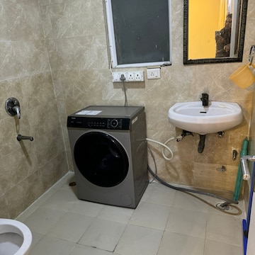 Bathroom in 3.5 BHK Apartment at Great Value Sharanam, Hajipur – for Rent