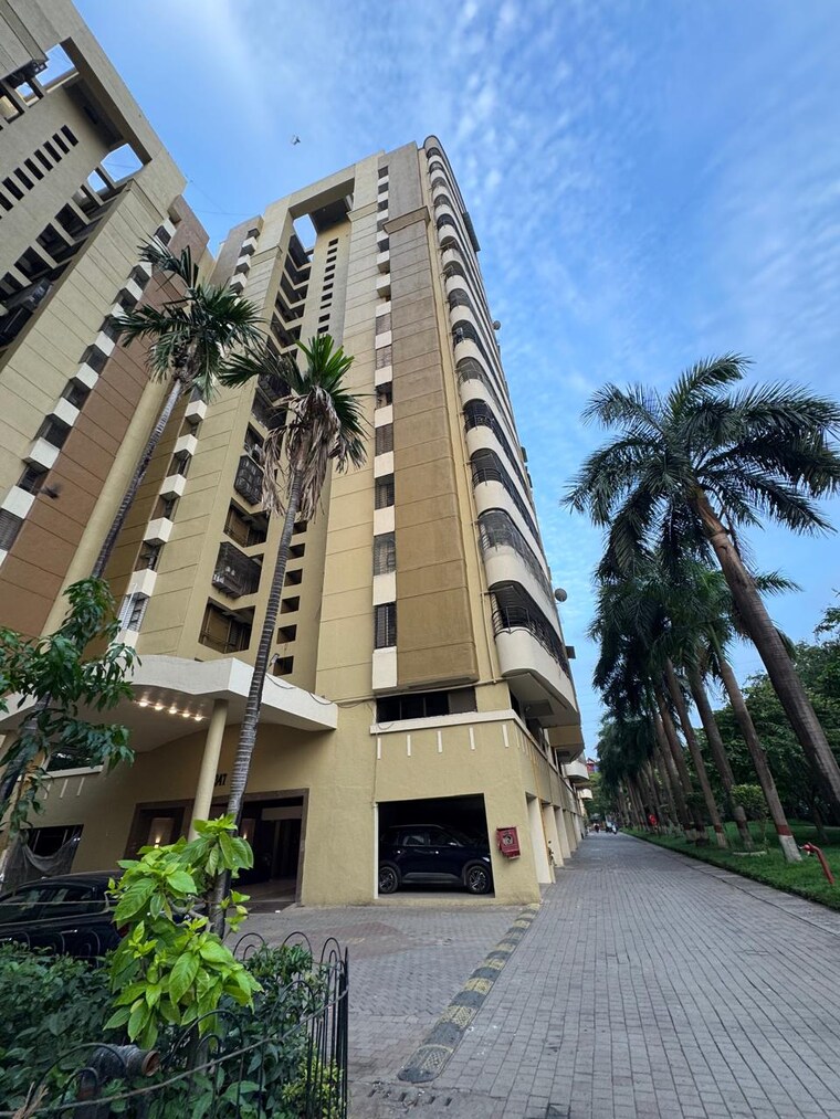 Exterior View, kalpataru-srishti 2.5 Bedroom 1250 Sq.Ft. Apartment In Mira Road Thane 9077686