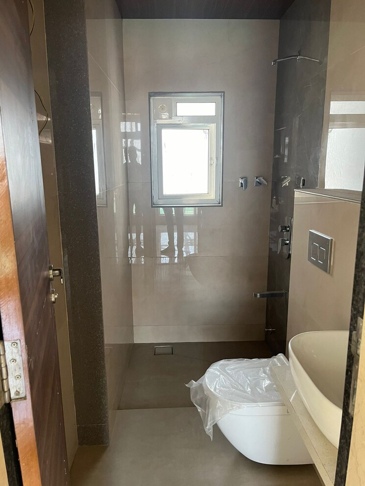 Bathroom, matrubhoomi-panchratna-nx 1 Bedroom 430 Sq.Ft. Apartment In Dadar East Mumbai 9077631