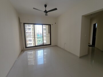 2 BHK Apartment For Rent in Acme Ozone, Manpada