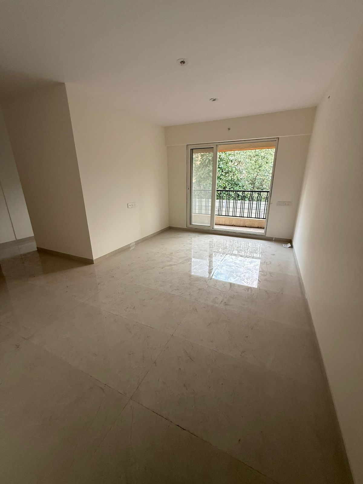 2 BHK + Extra Room 950 Sq.Ft. Apartment in Laxmi Narayan Tower