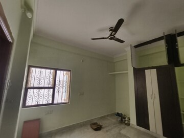 Room in 3 BHK Apartment at Raheja Vistas, Nacharam – for Rent