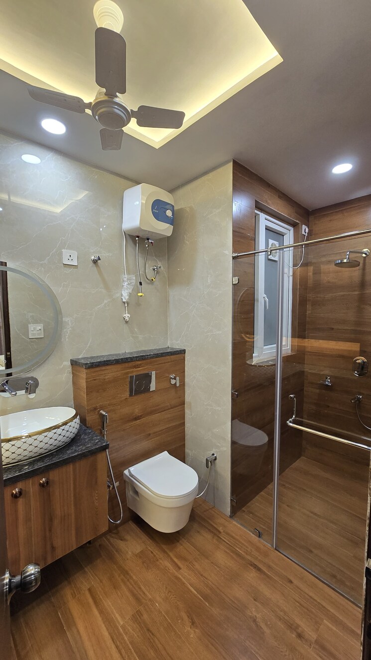 Bathroom, sector 28 3 Bedroom 1550 Sq.Ft. Builder Floor In Sector 28 Faridabad 9077741