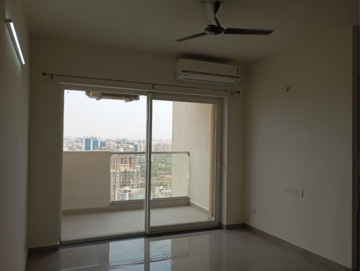 Room in 3 BHK Apartment at Tulip Yellow, Sector 69 – for Rent