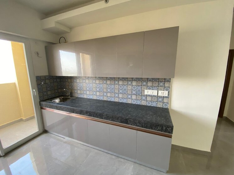 Kitchen, tulip-yellow 3 Bedroom 1034 Sq.Ft. Apartment In Sector 69 Gurgaon 9077755