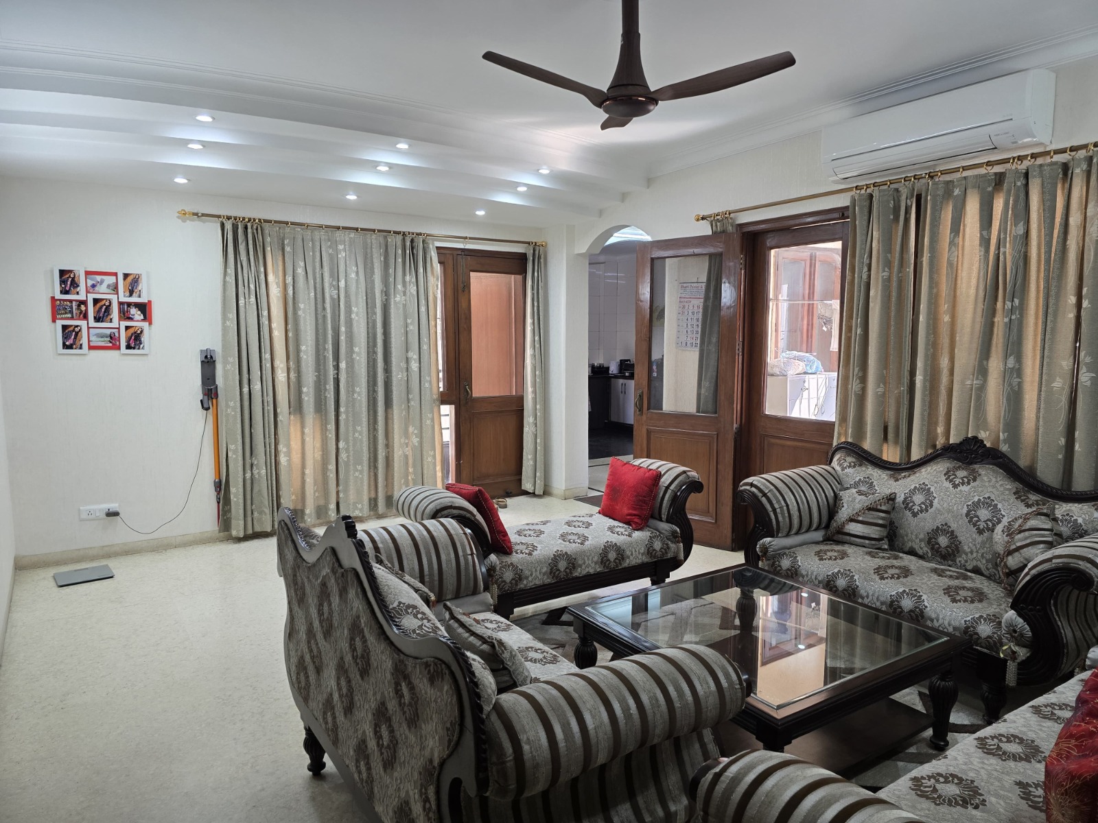 4 BHK + Servant Room,Study Room Builder Floor For Sale in Saket