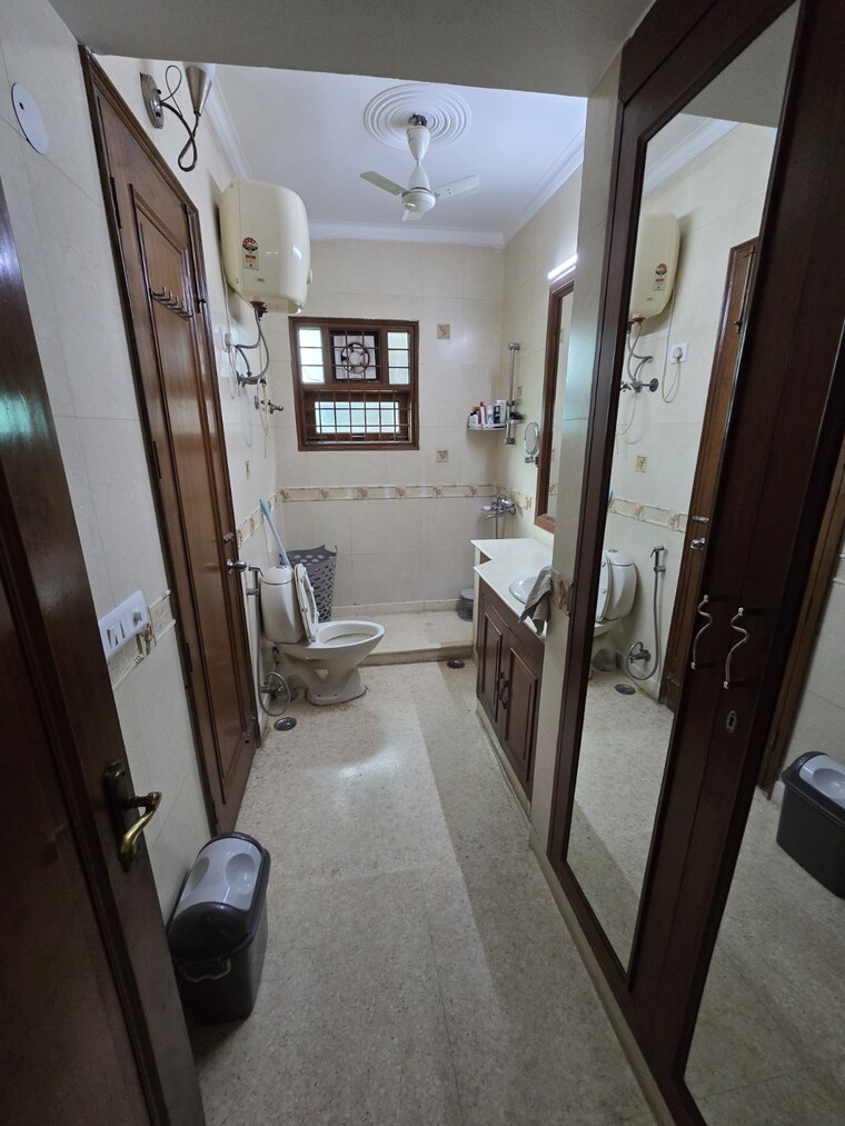 undefined, saket 4 Bedroom 500 Sq.Yd. Builder Floor In Saket Delhi 9077769