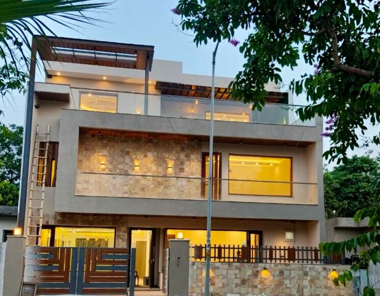 Exterior View, sector 91 5 Bedroom 250 Sq.Yd. Independent House In Sector 91 Mohali 9077774