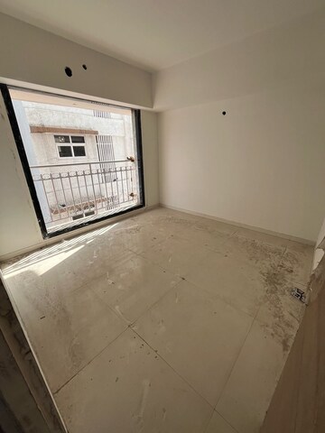 Room in 1 BHK Apartment at Dadar West – for Sale
