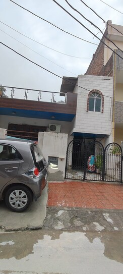 3 BHK + Study Room Independent House For Sale in Sector 16