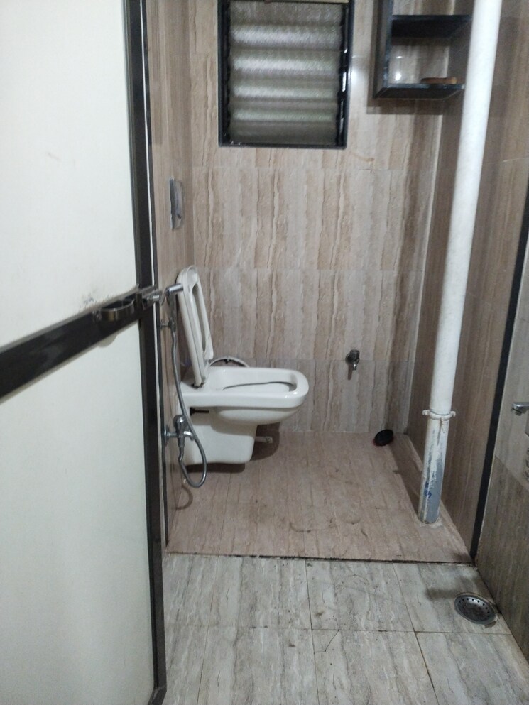 Bathroom, hari-aditi-garden 1 Bedroom 680 Sq.Ft. Apartment In Karanjade Navi Mumbai 9077801