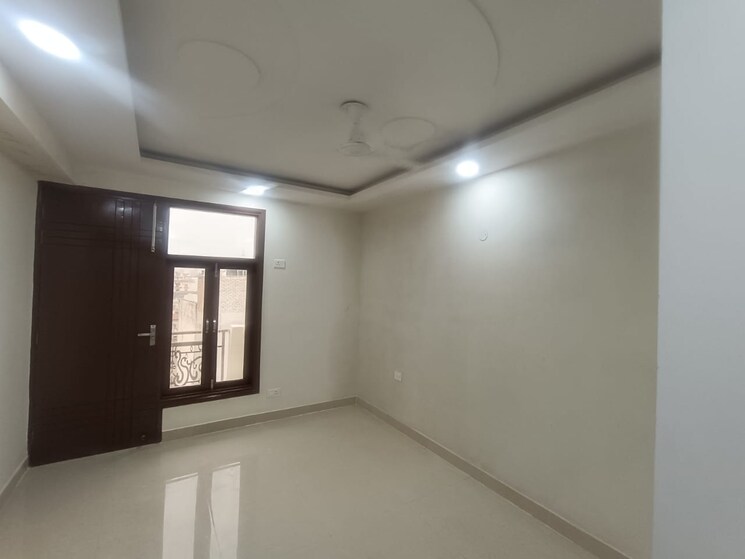 Room, sultanpur 3 Bedroom 135 Sq.Yd. Builder Floor In Sultanpur Delhi 9077800