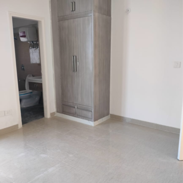 Room in 4 BHK Apartment at Tulip Purple, Sector 70 – for Rent