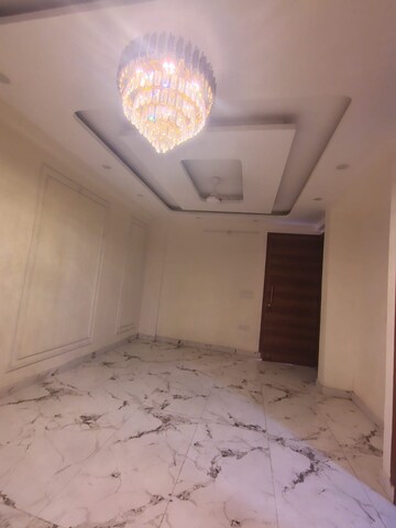 Room in 1 BHK Builder Floor at Malviya Nagar – for Rent