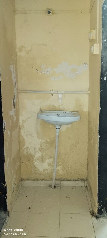 Bathroom in 1 RK Apartment at Ghatkopar East – for Rent