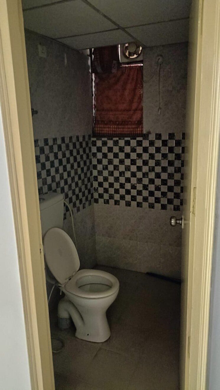 Bathroom, signature-global-synera 1 Bedroom 432 Sq.Ft. Apartment In Sector 81 Gurgaon 9077826