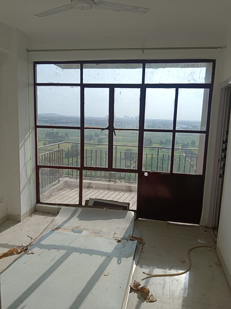 Room, signature-global-synera 1 Bedroom 432 Sq.Ft. Apartment In Sector 81 Gurgaon 9077826