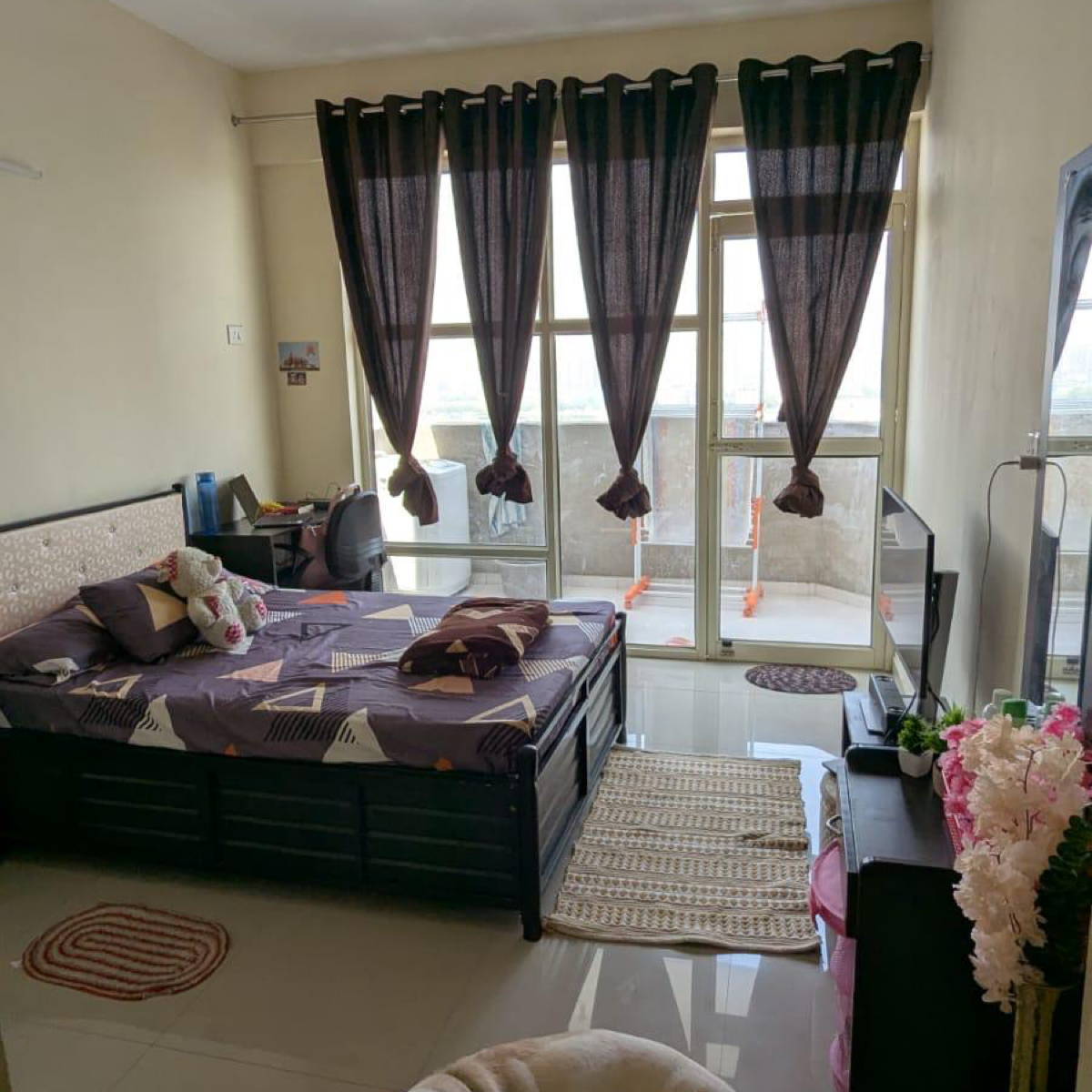 2 BHK + Servant Room Apartment For Rent in Pyramid Urban Homes