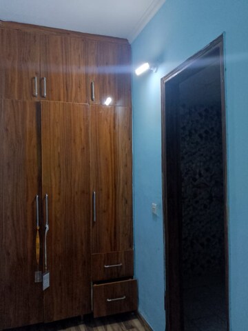 Furnished Amenities in 1 RK Independent House at Sector 14 – for Rent