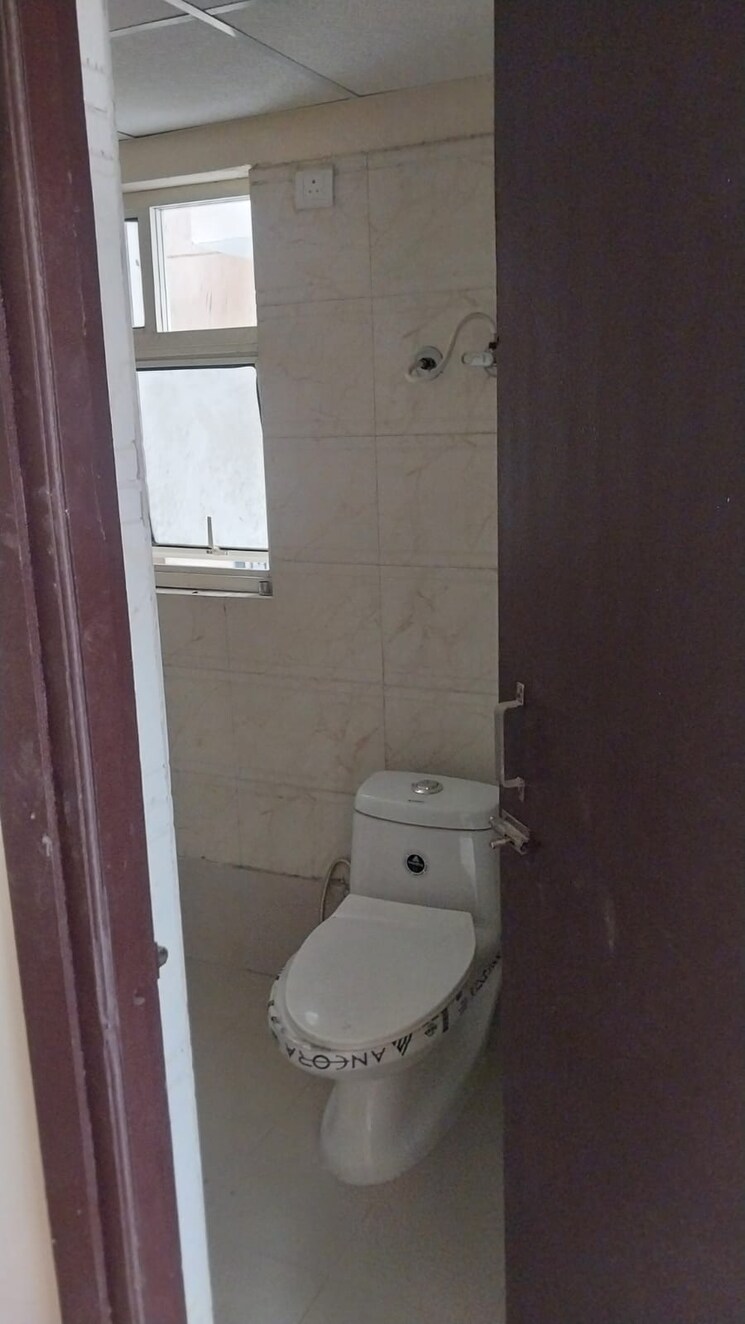 Bathroom, eureka-diya-green-city 2 Bedroom 975 Sq.Ft. Apartment In Raj Nagar Extension Ghaziabad 9077864