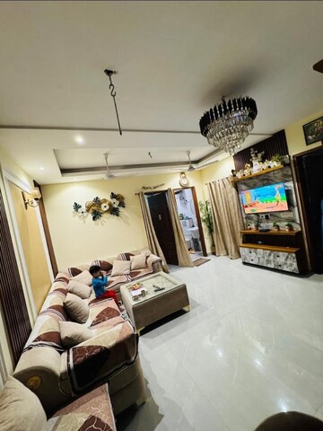 Furnished Amenities in 2 BHK Builder Floor at Saket – for Rent