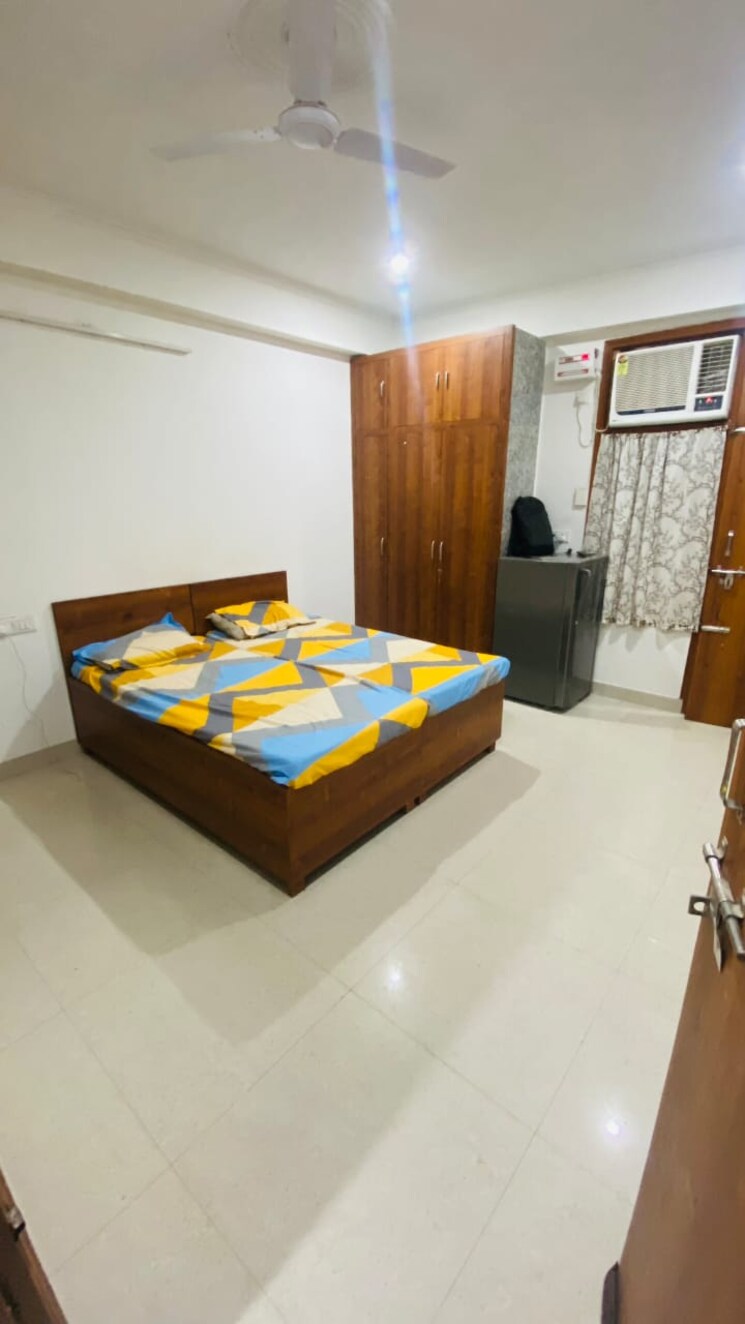 Bedroom, sector 14 1 RK 258 Sq.Ft. Independent House In Sector 14 Gurgaon 9077873