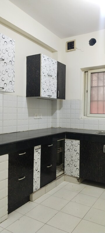 Kitchen in 3 BHK Apartment at BPTP Park 81, Sector 81 – for Rent