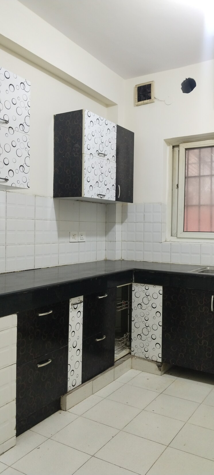Kitchen, bptp-park-81 3 Bedroom 270 Sq.Yd. Apartment In Sector 81 Faridabad 9077890