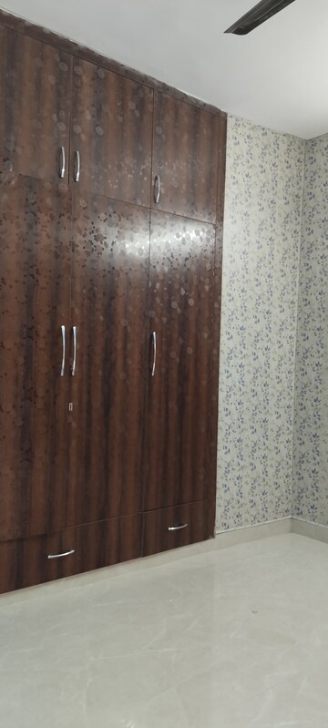 Building Lobby in 3 BHK Apartment at BPTP Park 81, Sector 81 – for Rent