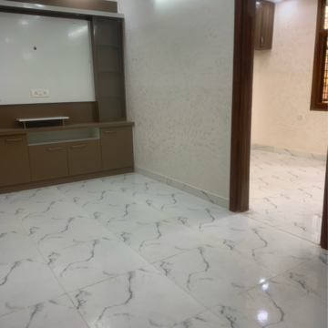Room in 2 BHK Builder Floor at Vasundhara Sector 1 – for Sale