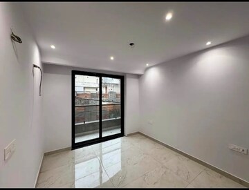 Room in 3 BHK Builder Floor at Saket – for Rent