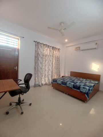 Bedroom in 1 RK Independent House at Sector 14 – for Rent