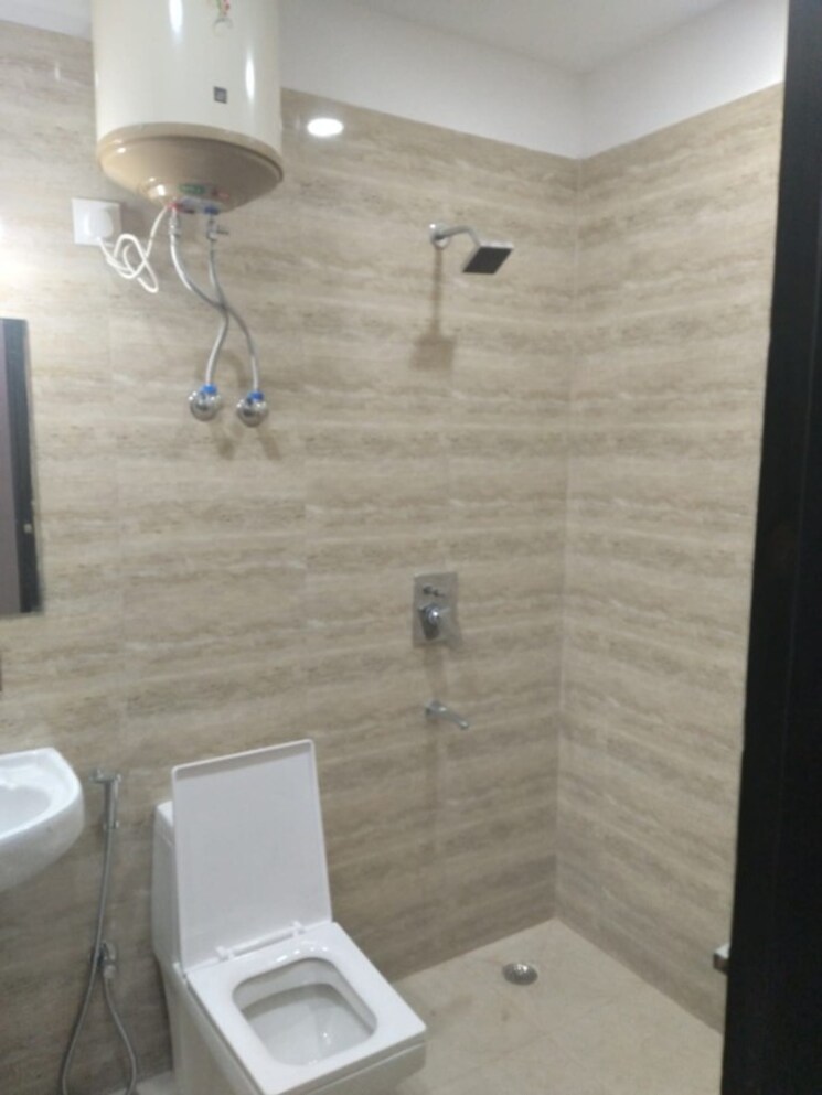 Bathroom, sector 14 1 RK 284 Sq.Ft. Independent House In Sector 14 Gurgaon 9077922
