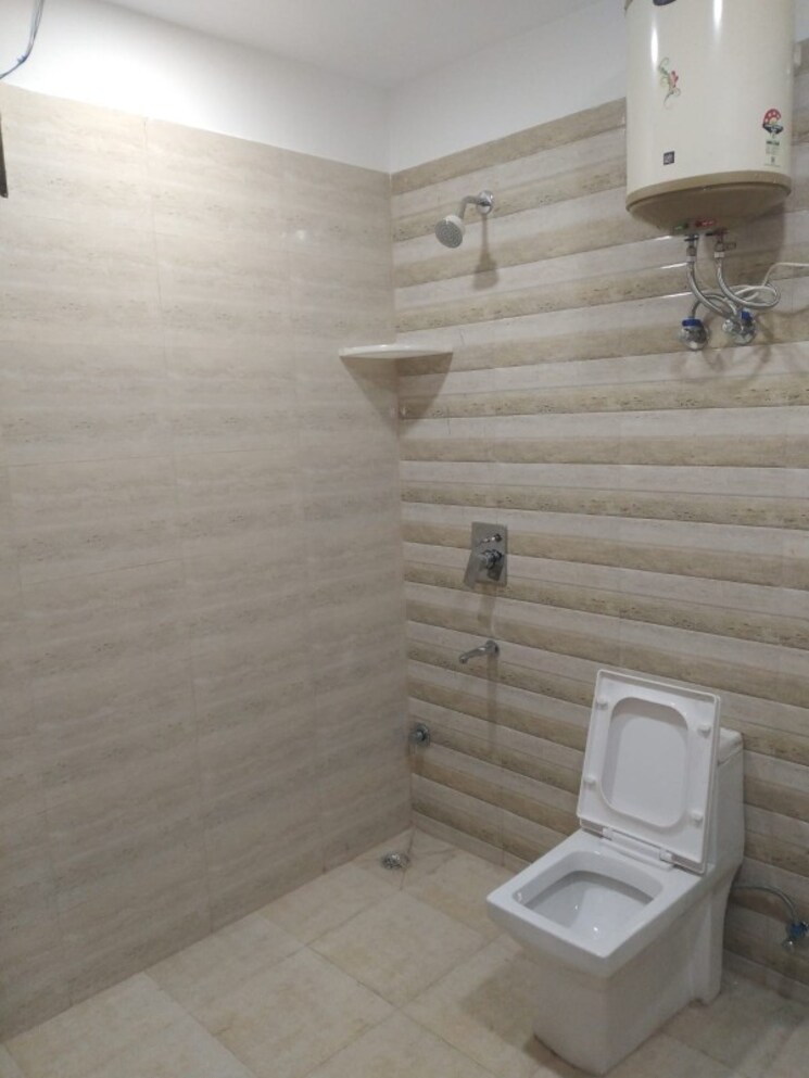 Bathroom, sector 14 1 RK 284 Sq.Ft. Independent House In Sector 14 Gurgaon 9077922