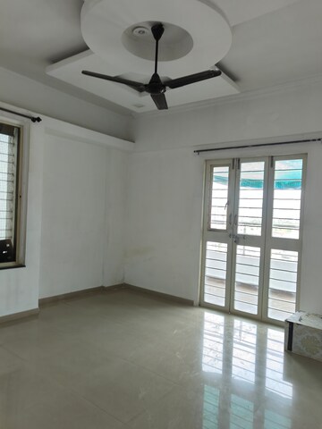 Room in 3 BHK Apartment at Sai Ambience & Sai Vision, Pimple Saudagar – for Rent