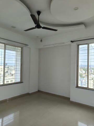 Room in 3 BHK Apartment at Sai Ambience & Sai Vision, Pimple Saudagar – for Rent