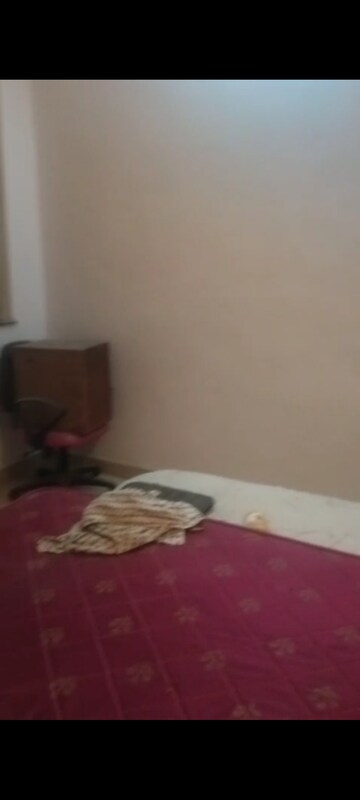 Bedroom in 2 BHK Apartment at Snehdhara CHS, Vile Parle West – for Rent