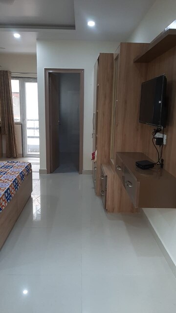 Living Room in 1 RK Independent House at Sector 14 – for Rent