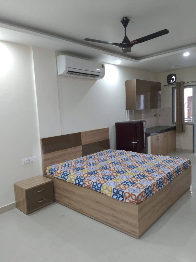 1 Rk+ Pooja Room Independent House For Rent in Sector 14