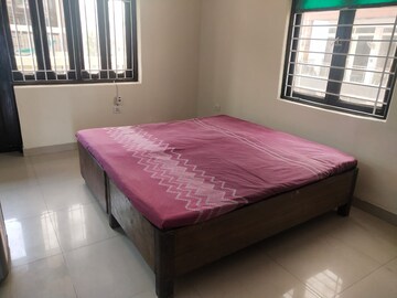 Bedroom in 1 RK Independent House at Sector 14 – for Rent