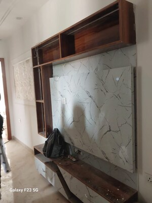 Room in 2 BHK Apartment at Sunshine Apartments Sector 73, Sector 73 – for Sale