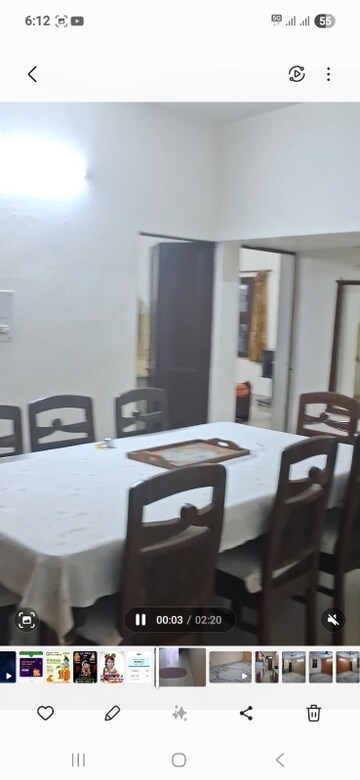 Bedroom in 2 BHK Builder Floor at Sector 28 – for Rent