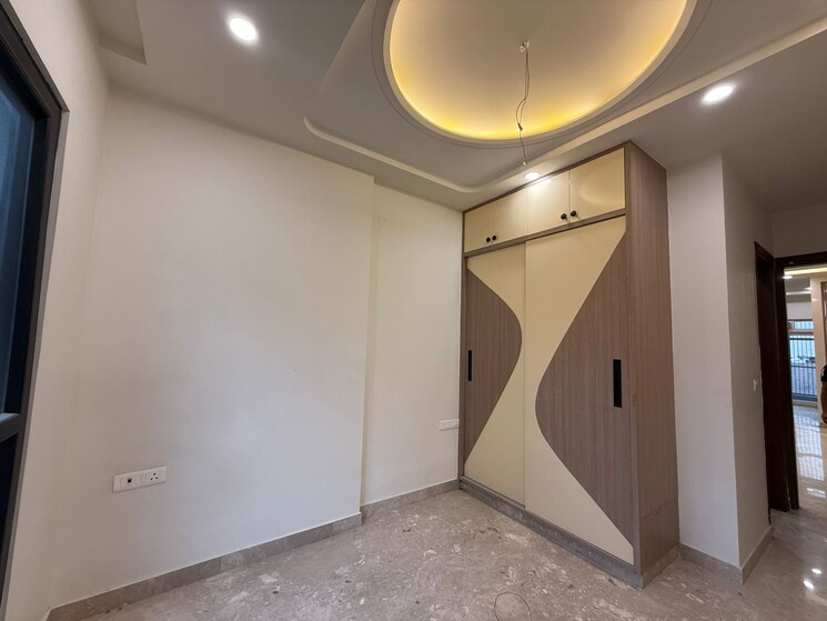 Room, paschim vihar 3 Bedroom 1500 Sq.Ft. Builder Floor In Paschim Vihar Delhi 9077952